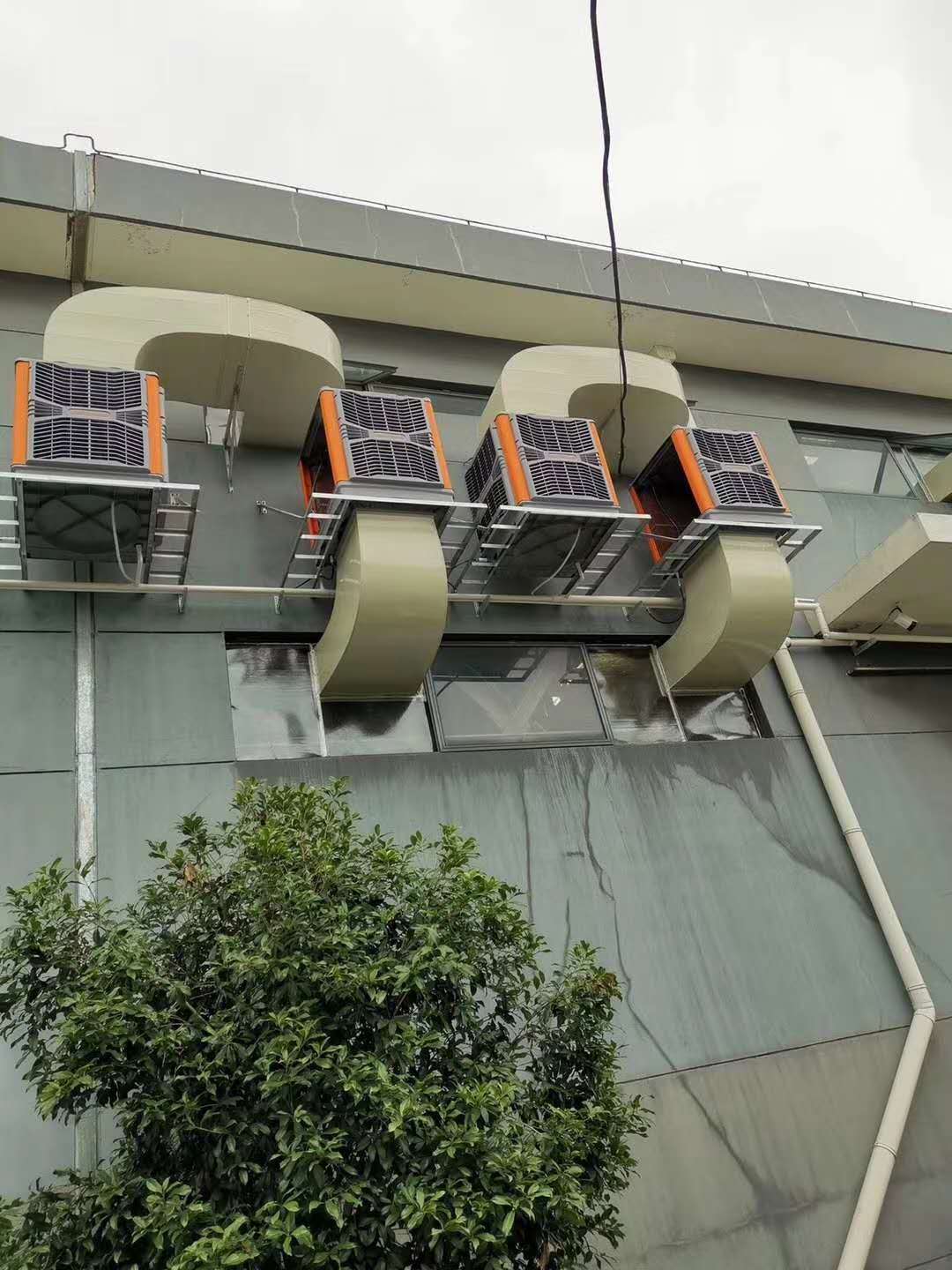 备受工业厂房青睐的通风降温设备环保空调有什么特点？