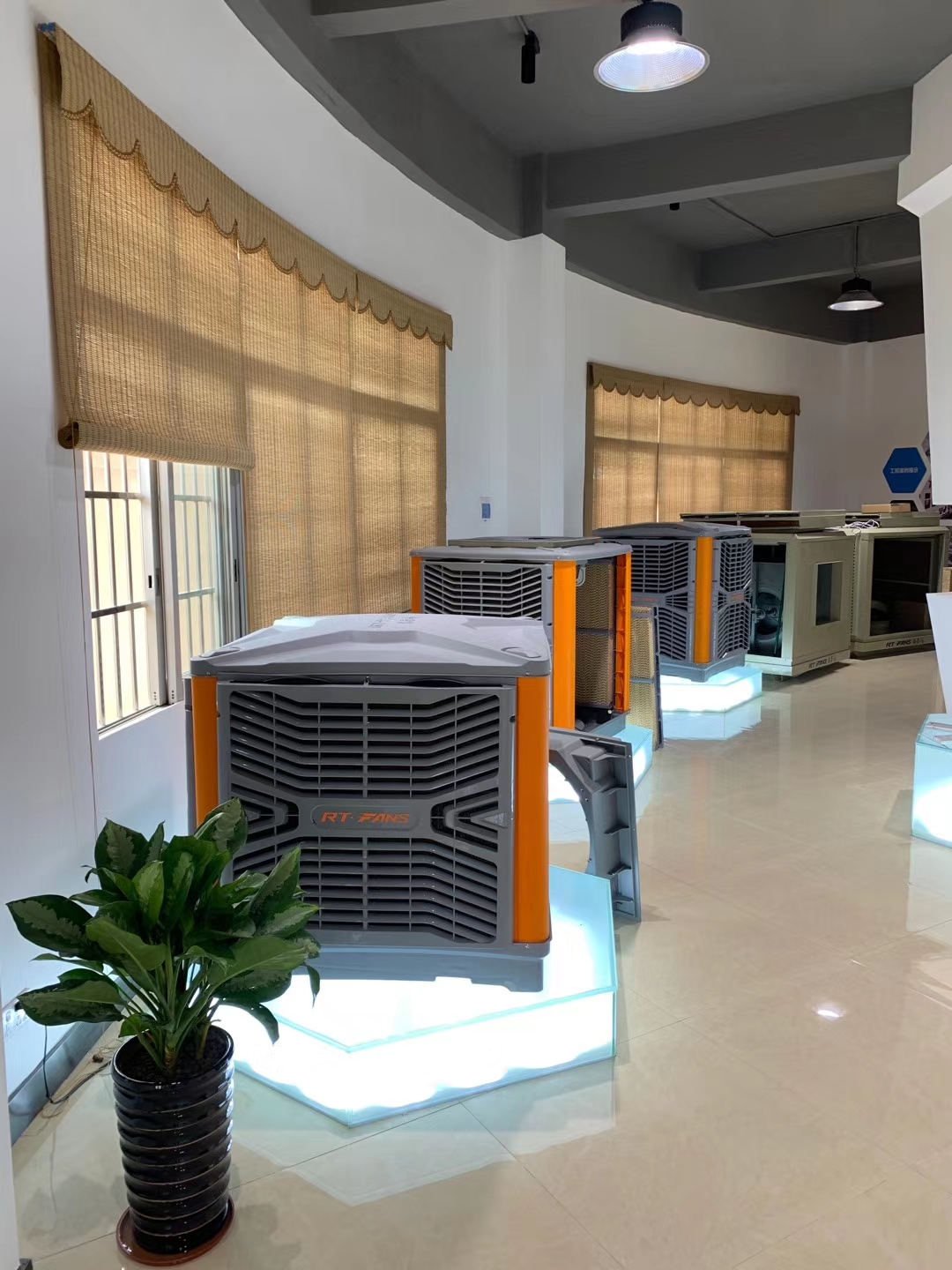 “瑞泰风”工业水冷空调，夏季厂房降温的不二之选